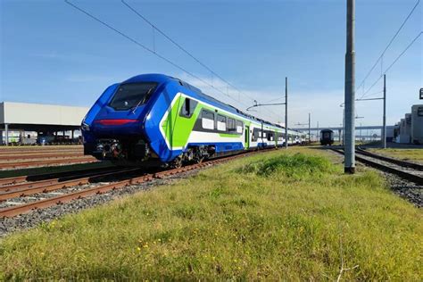 Ferrovie I Nuovi Treni Blues Debutteranno In Sicilia Qds