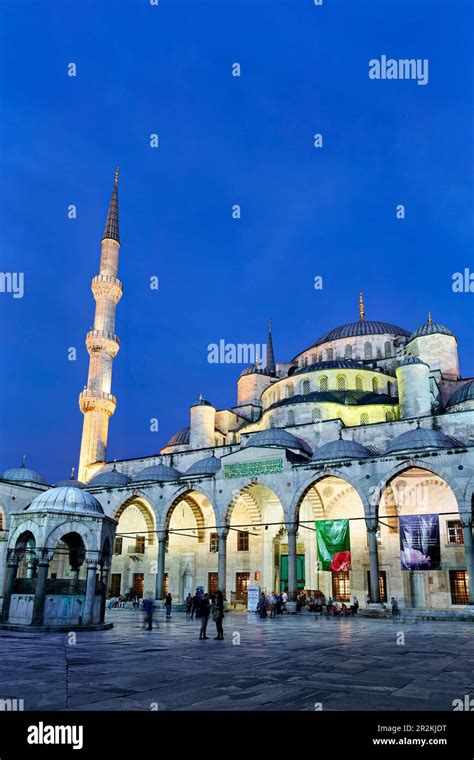 Istanbul Turkey The Blue Mosque At Sunset Stock Photo Alamy