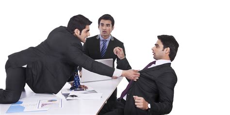 7 Signs that causes of workplace aggression | Amaha