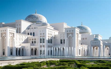 A Design Lover's Guide to Abu Dhabi | Abu dhabi, Mansion designs ...