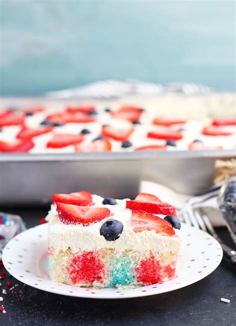 Easy-Red-White-and-Blue-Jello-Cake | 3 Yummy Tummies