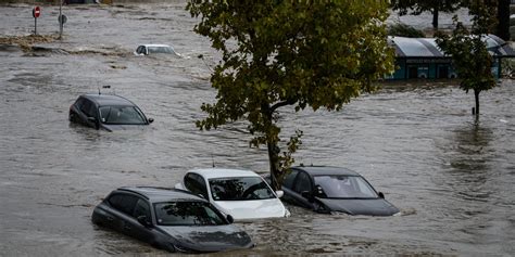 Pluie inondations crues Six départements placés en alerte rouge