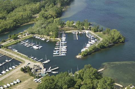 Toronto Island Marina in Toronto, ON, Canada - Marina Reviews - Phone ...