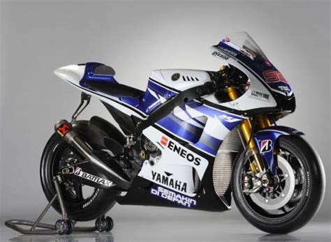 Yamaha YZR-M1 2012 specs, performance data - FastestLaps.com