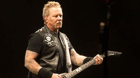 Metallica lead singer James Hetfield re-enters rehab; Tour delayed ...