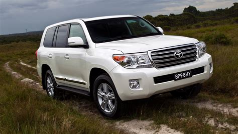 Toyota Land Cruiser Toyota Land Cruiser 200white11