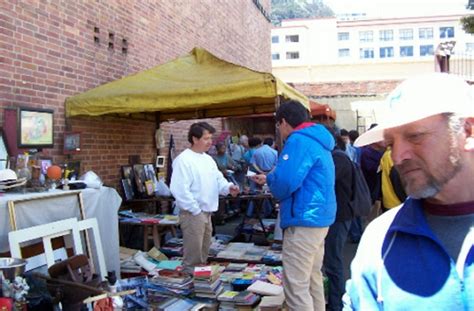 El Mercado de las Pulgas más tradicional del centro de Bogotá Bogota