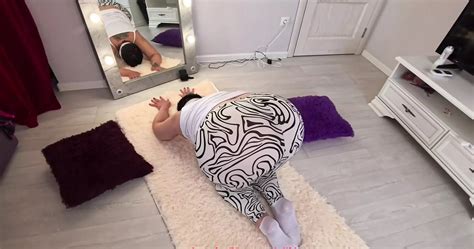 Stepmom Hires A Fitness Trainer To Work Out Her Ass Hard Anal XHamster