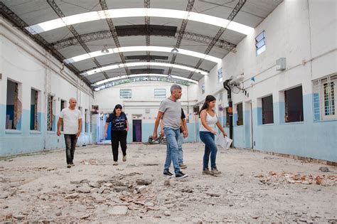 Zabaleta recorrió las obras de remodelación integral de la Escuela