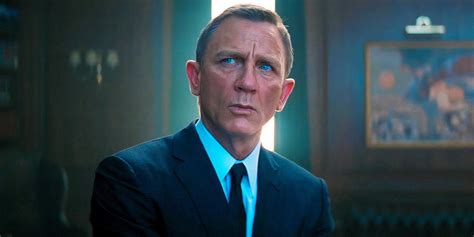 Daniel Craig Dodges Gay James Bond Question While Promoting New Romance
