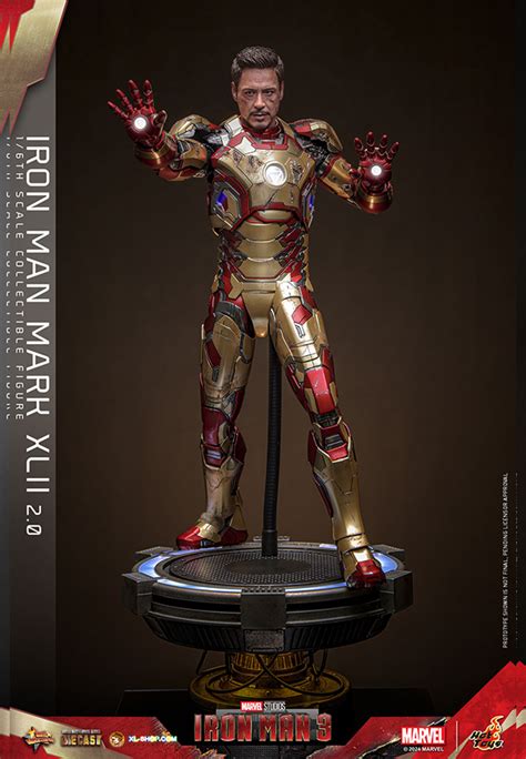 Hot Toys MMS758D65 Iron Man 3 1 6th Scale Iron Man Mark XLII 2 0 Collectible Figure