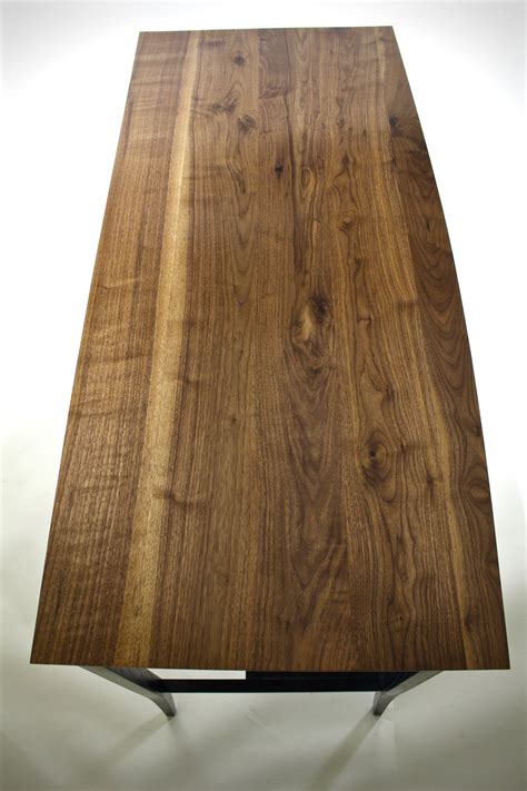 How to Finish Walnut with a Hand-Rubbed a Tung Oil Varnish