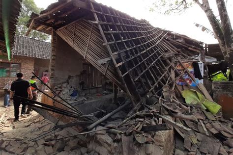 Update Dampak Gempa Banten M Rumah Rusak Terbanyak Di