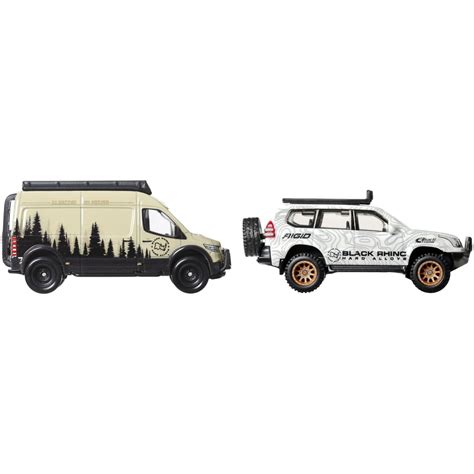 Set 2 Masinute Metalice Hot Wheels Toyota Land Cruiser Prado Si Mercedes Benz Sprinter Tourer