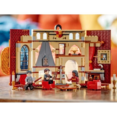 LEGO® Harry Potter™ Gryffindor™ House Banner 76409