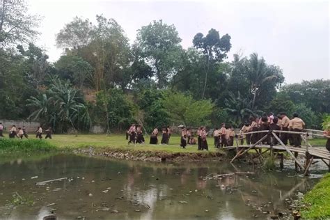 Orang Tua Dan Guru Wajib Tahu Pentingnya Belajar Di Alam Terbuka