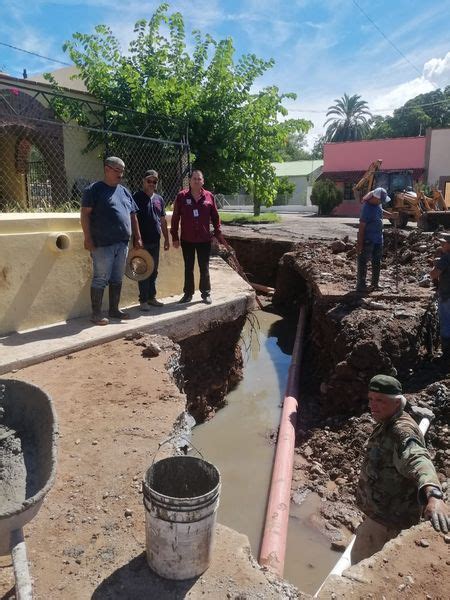 Inicio de la obra en la reparación de drenaje en la colonia el Bajío de