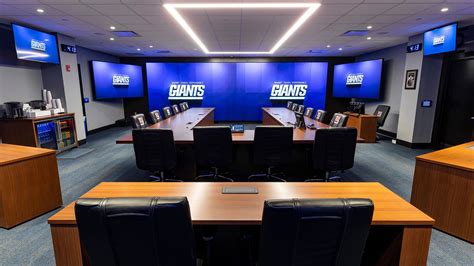 New York Giants Give First Look At High Tech 42 Screen NFL Draft Room