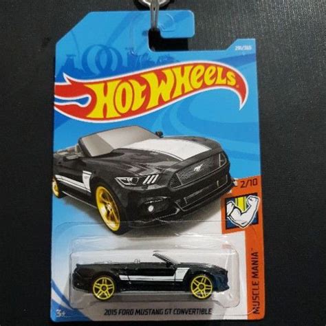Jual Hotwheels Hot Wheels Ford Mustang GT Convertible Hitam Black Shopee Indonesia