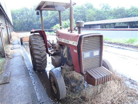 Leil O Online Trator Massey Ferguson X Pneu Leve Ano