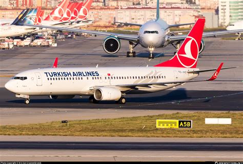 TC JVO Turkish Airlines Boeing 737 8F2 WL Photo By Kris Van