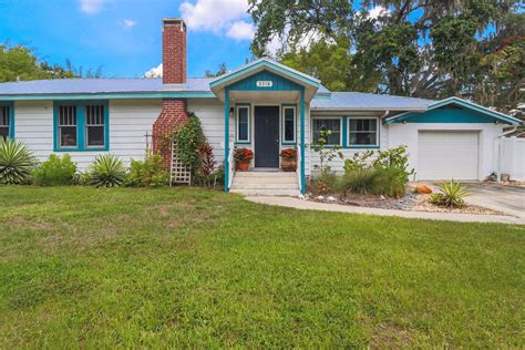 2216 13th Ave W Bradenton Fl 34205 Mls A4573439 Redfin