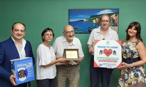 Progetto Cuore La Casa Di Cura San Michele Dona Un Defibrillatore