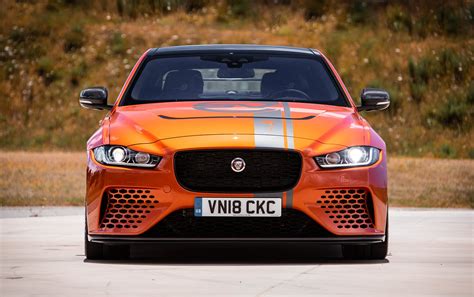 Jaguar Xe Sv Project Review Car Magazine