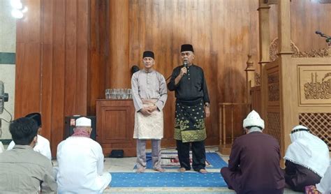 Idul Adha 2023 Bupati Dan Wakil Bupati Natuna Sholat Di Masjid Agung