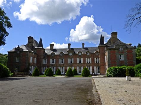 Château de Monthorin Louvigné du Désert Situé sur la ter Flickr