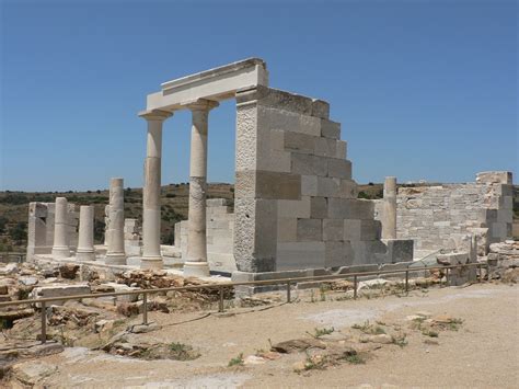 Demeter's Temple Photo from Sagri in Naxos | Greece.com