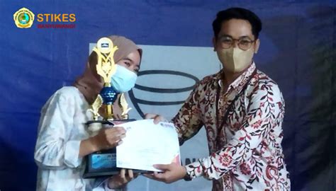 Mahasiswa Stikes Banyuwangi Raih Juara Lomba Baca Berita Stikes