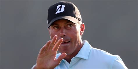 Matt Kuchar backpedals, will give caddie $50,000 and an apology - Business Insider