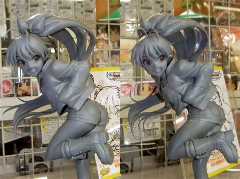 130506の秋葉原フィギュア立体視あれこれ（その1） 3dの立体視でフィギュアを眺めるブログ（空き家）