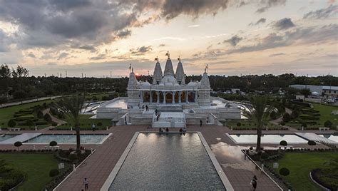 Temple Tour Sugar Land Glasstire