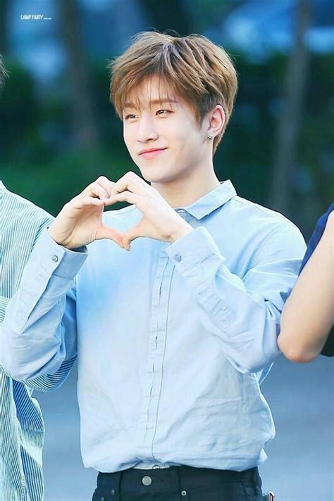 JinJin Moon Bin K Pop Astro First Jinjin Astro Astro Fandom