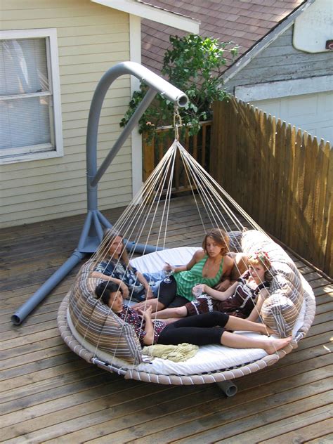 Wonderful Outdoor Hammock Bed Ideas | Ann Inspired