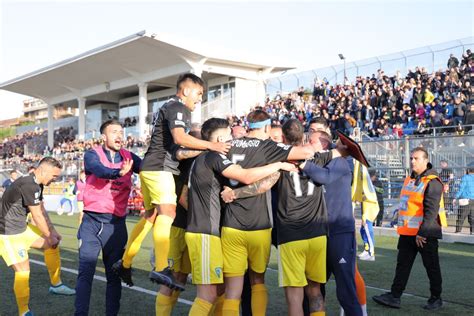 L Audace Cerignola Batte Il Giugliano E Parte Da Settimo Negli Spareggi