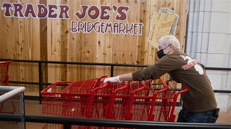 This Trader Joe S Location May Soon Be The First To Unionize