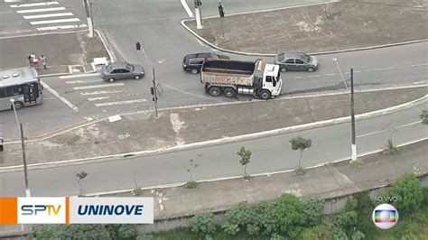 Vídeo Acidente na Estrada do M Boi Mirim zona sul da capital deixa