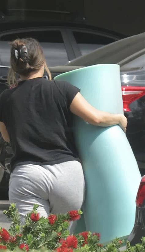 Latina Milf Neighbor In Sweats Screen Grabs Forum