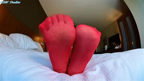 Amateur Soles Giantess And Footjobs Test Shots Gymnasts Bare Soles And Toes MOV