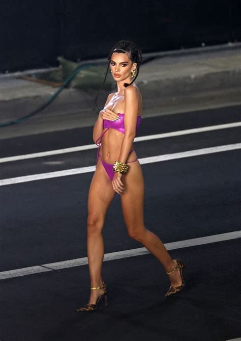 Emily Ratajkowski In A Bikini At The Private Savage X Fenty Show Photos The Fappening