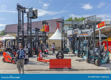 Forklifts Linde Jovic Editorial Stock Photo Image Of Linde 248997658