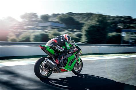 Kawasaki Ninja Zx 10r Launched In India Know Price Features