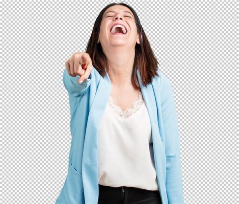 Mujer De Mediana Edad Gritando Riendo Y Premium Psd Freepik Psd