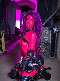 Sci Fi Sex With Incredible Alessa Savage Photos Luke Hardy Milf Fox