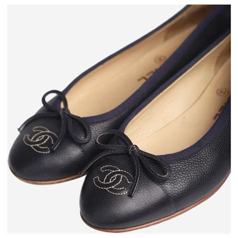 chanel black ballet flats  contrast cc logo size eu  leather