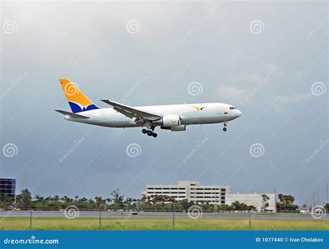 Boeing 767 cargo jet stock photo. Image of gear, schedule - 1077440