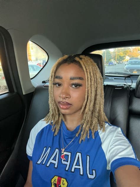 Olivia Rmj32 On Insta Locs Hairstyles Face Photography Locs